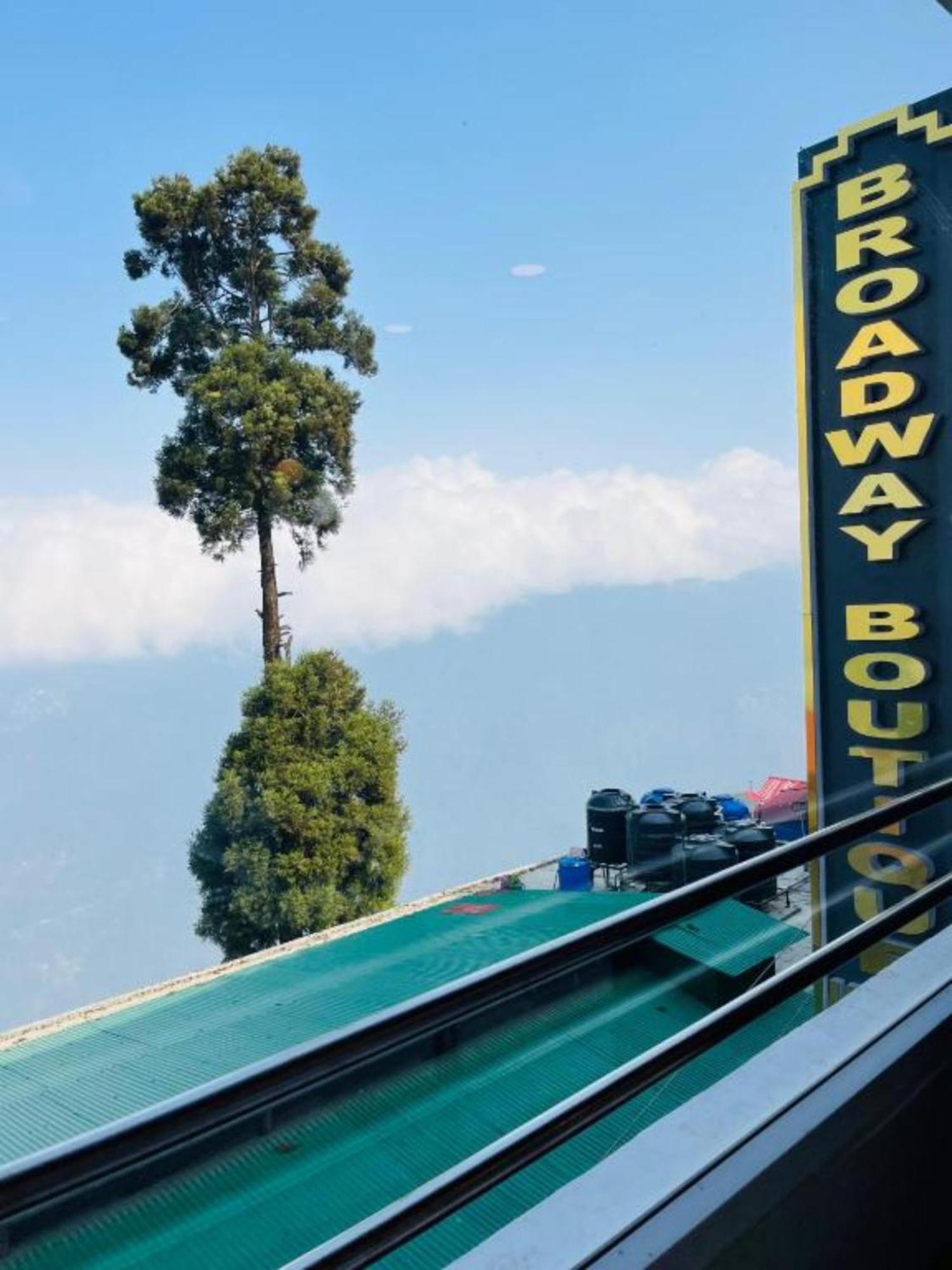 Hotel Broadway Boutique Mall Road Darjeeling - A Luxury Collection - Best Seller Ngoại thất bức ảnh